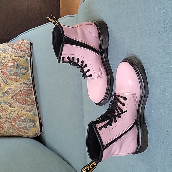 Pink Docs - Picture 4 of 6